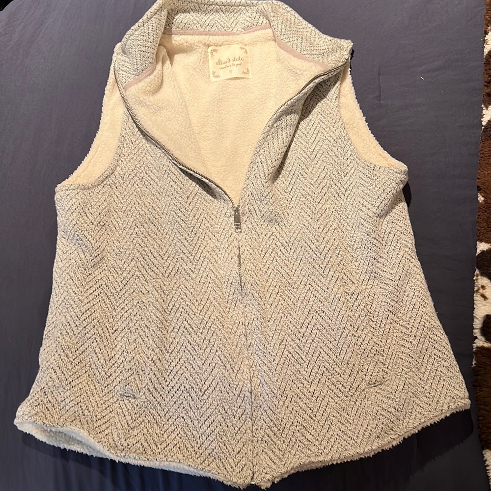Sweater vest